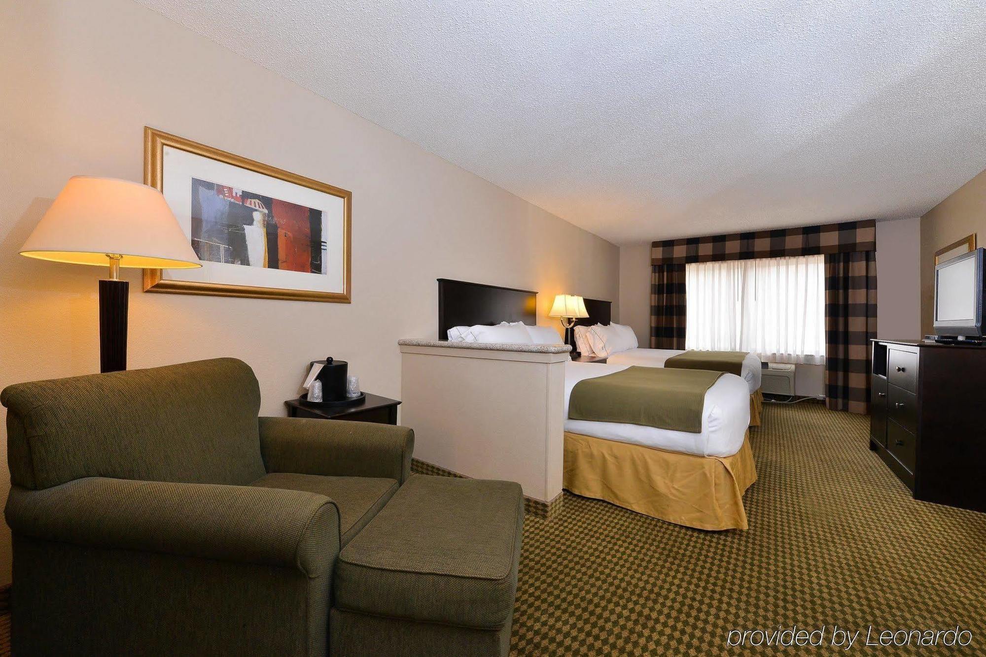 Holiday Inn Express Hotel And Suites Fort Worth/I-20 מראה חיצוני תמונה